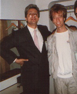 Carlo Casale con Robin Gibb a 