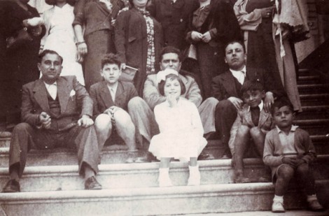 Carmine Rega (Orefice - Gioielliere) ed alcuni componenti della famiglia.