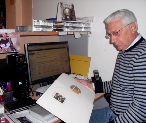 Carlo Casale con LP di Tommy e Marco