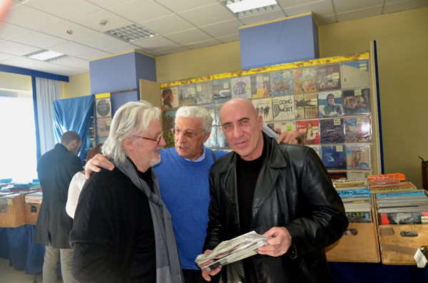 Galleria foto - Ritorna il vinile da collezione. Foto 1