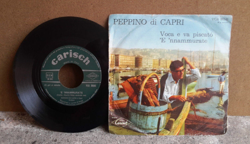 “Voca e va piscatò * ‘E ‘nnammurate” canta Peppino di Capri e i suoi Rockers