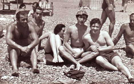 Amici sanseverinesi in un momento di relax al mare.