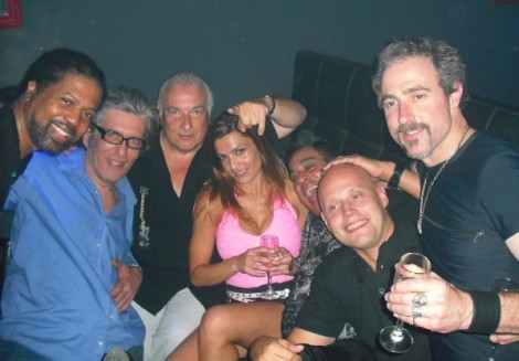 Mikel Barsa, Lola Massey, C. Barnes con i Village People.