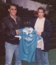 Fabio Cannavaro regala a Carla la sua prima maglietta del Napoli