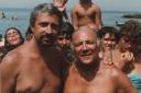 Carlo Casale con Claudio Villa al mare