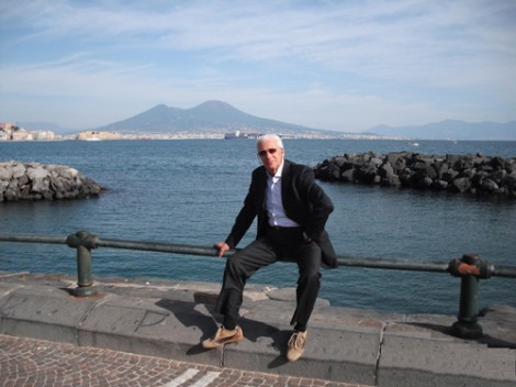 Soddisfatto per il bottino: I Lord Thomas, Mario Mari, Bob Azzam etc.