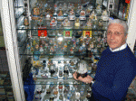 Carlo mostra le sue palle