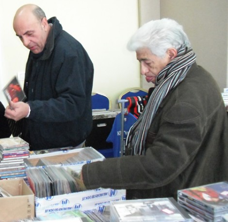 A destra il noto collezionista Ciccio Mastroianni