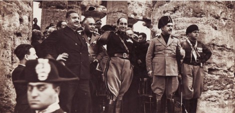 Starace a Paestum per un'adunata fascista.