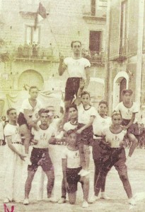 Il cittadino esemplare, temprato fisicamente.