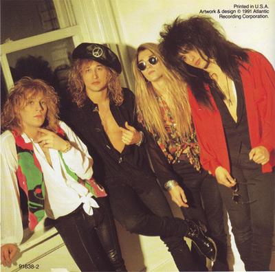 Vikki Foxx, Derek Frigo, Donnie Vie e Chip Z'Nuff