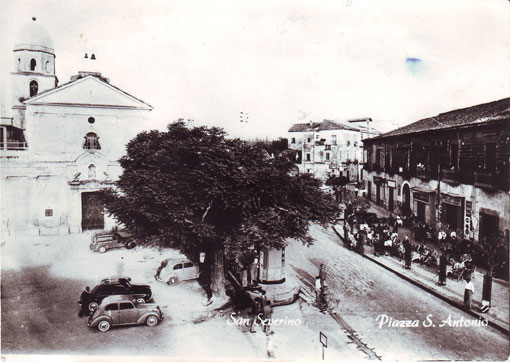 Piazza S. Antonio anni '50