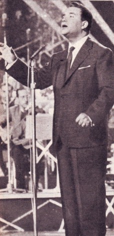 Mario Abbate canta "Nuvole"