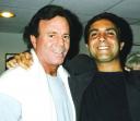 Enrico Mosiello accompagna Julio Iglesias in concerto