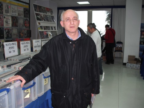 Ciro Romano cerca "L'isola che non c'è"