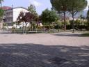 Villa Comunale con annesso parco giochi.