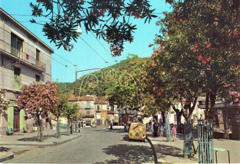 Prime cartoline a colori ('Ngoppo 'o ponte)