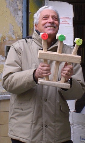 Triccheballacche per bambini, autocostruito in 20 minuti.
